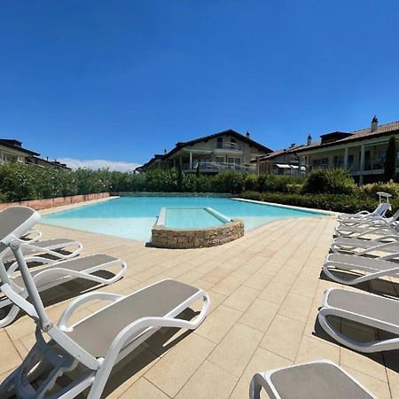 Sirmione Appartement Residenz Cesare Bagian luar foto