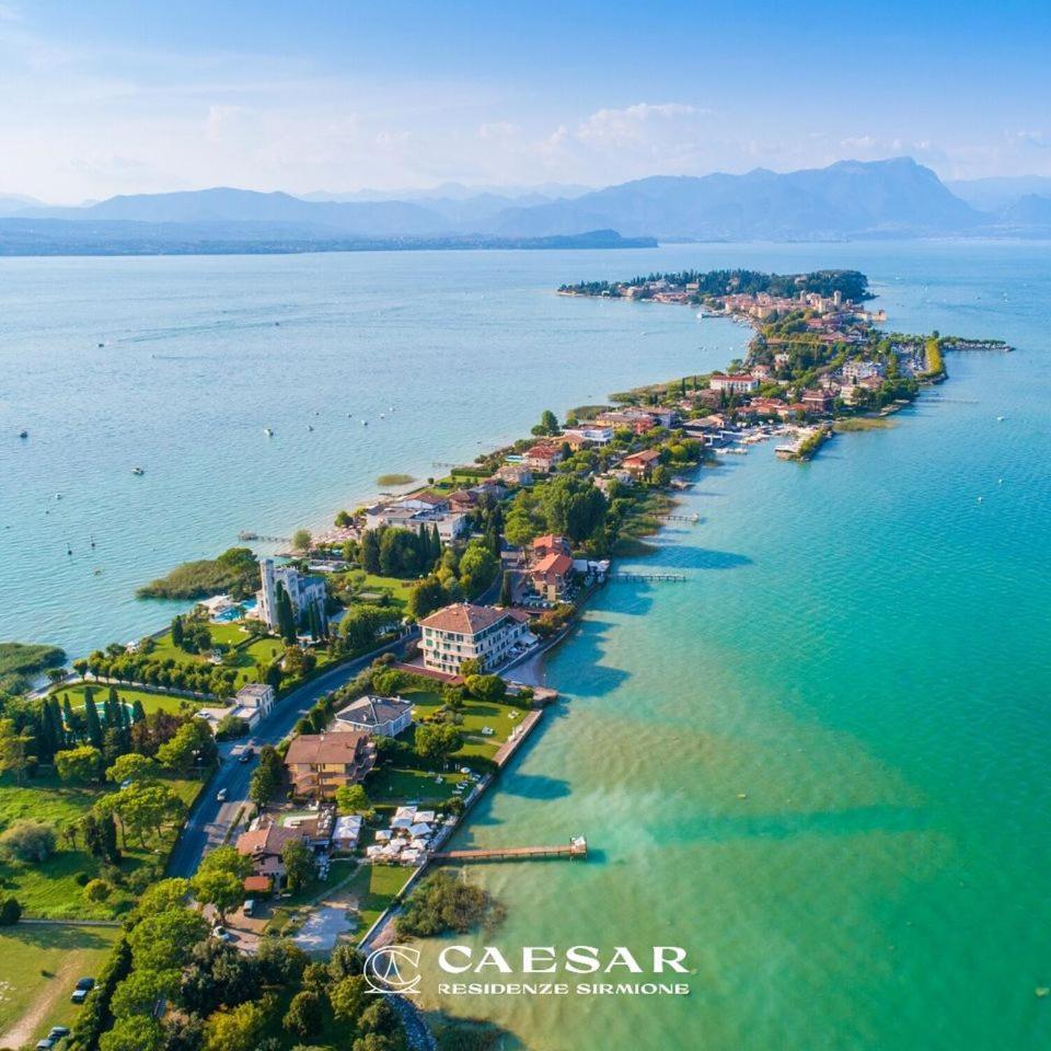 Sirmione Appartement Residenz Cesare Bagian luar foto